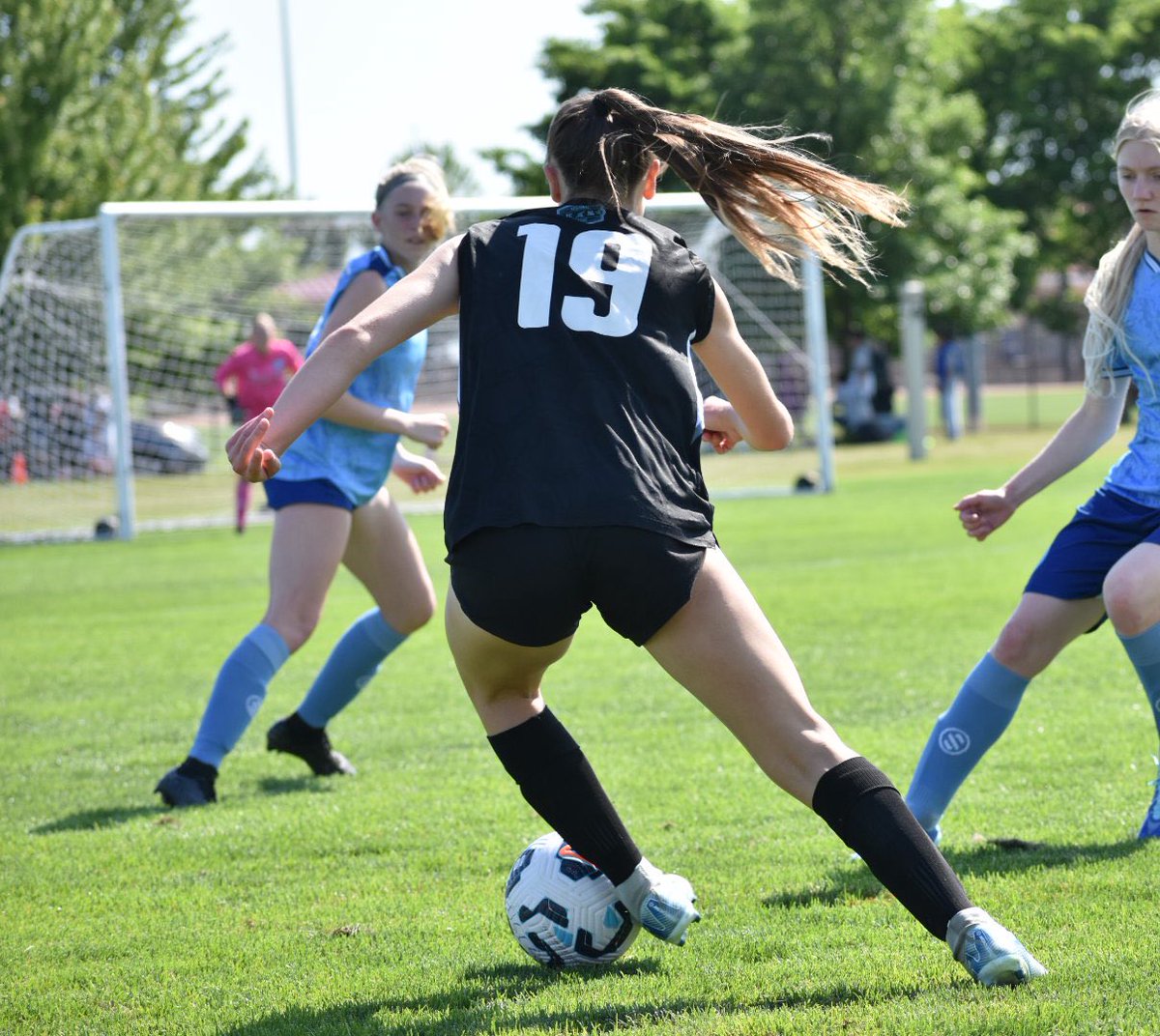 MadisonMilhaupt's tweet photo. Had an amazing weekend playing with @FCW_ECNL u-19 girls in Chicago at the 2025 National Cup Midwest Regional tournament, taking 2nd place after a hot weekend! Thank you @USClubSoccer https://t.co/8ZWGxYauyP