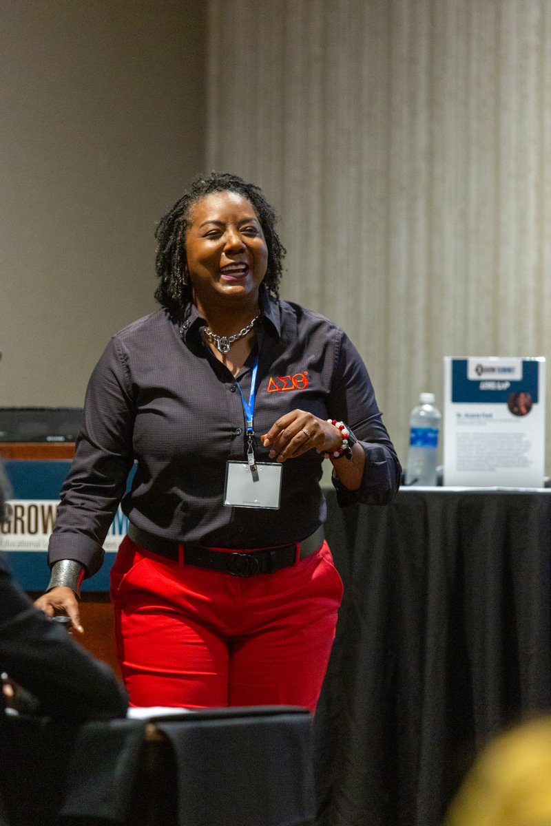 Dr. Acacia J. Ford is walking attendees through her “divine design” approach — starting with outcomes and designing backward. At the 2025 I-Grow Summit, she’s showing how this framework helps students of color connect learning to the real world. #ILGrowSummit