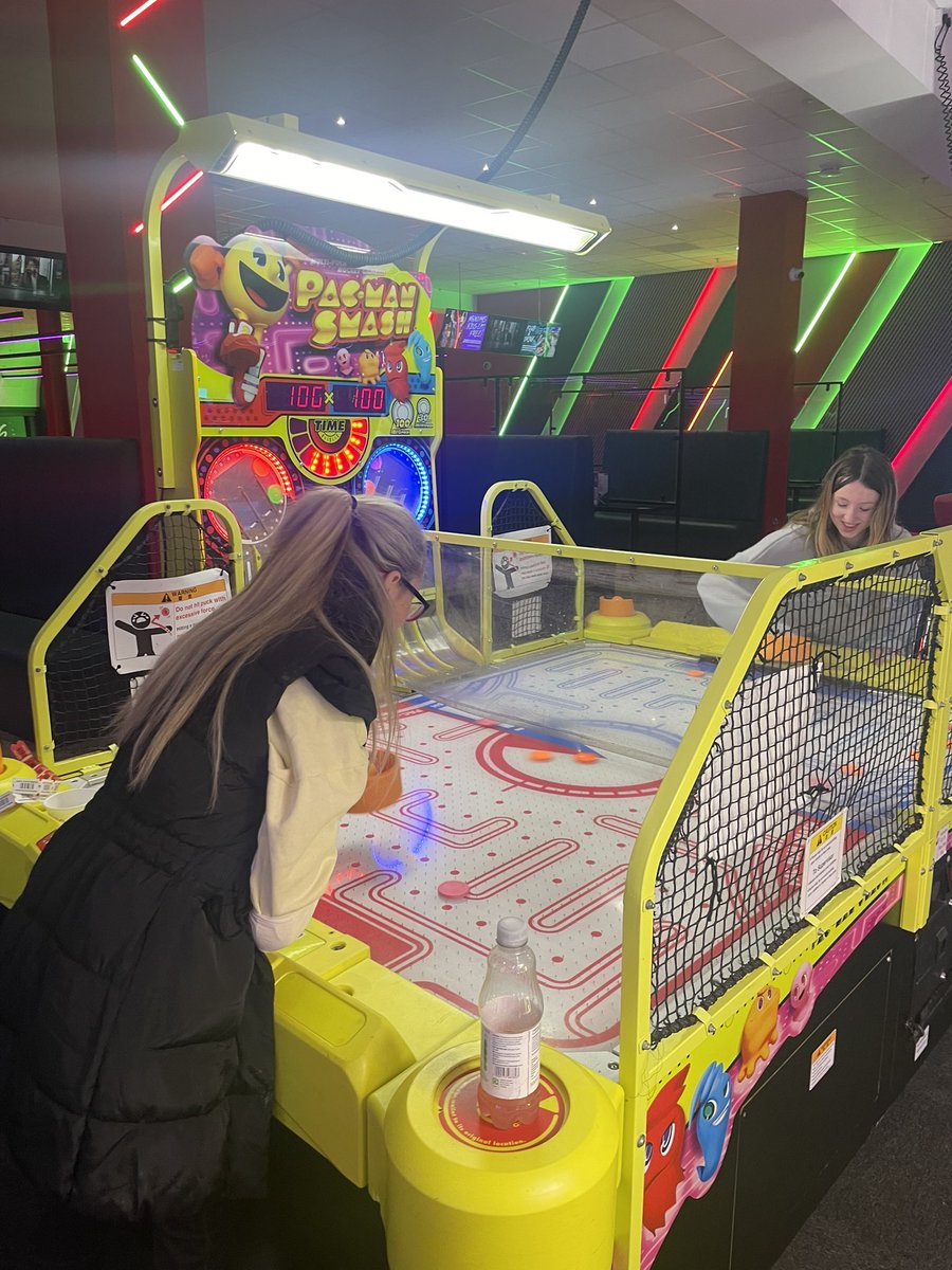 Rosshall Jura Group (@rosshallnurture) on Twitter photo We had a brilliant time bowling and eating pizza for our end of term trip🎳🍕! <a href="/RosshallAcademy/">Rosshall Academy</a> <a href="/rosshallpcare/">RA Pupil Support</a> We had a brilliant time bowling and eating pizza for our end of term trip🎳🍕! <a href="/RosshallAcademy/">Rosshall Academy</a> <a href="/rosshallpcare/">RA Pupil Support</a>