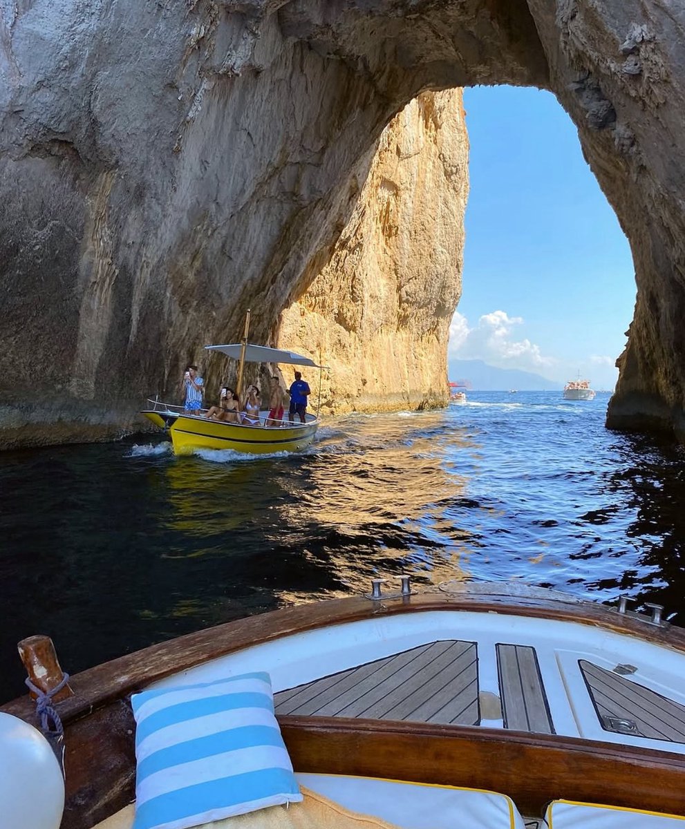 Travel vibes 🧳 🥀 tweet media