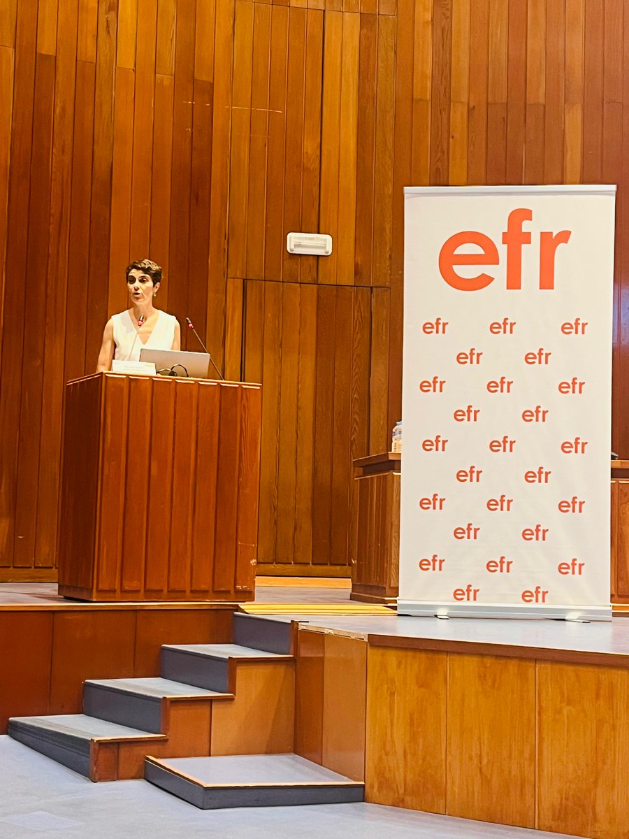 "las empresas deben asumir un papel activo en la protección social y económica de la familia"

Rosa Martínez Rodríguez, Secretaria de Estado de Derechos Sociales

en nuestra #EntregadeCertificadosefr #2025
