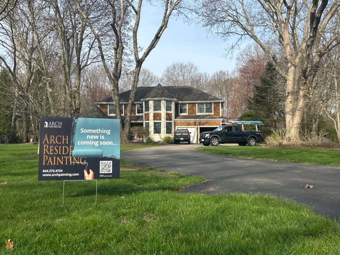 ArchPainting's tweet image. 👀 Have you spotted one of these signs in your neighborhood? Something exciting is coming this summer for our residential customers… and we can't wait to share it with you!