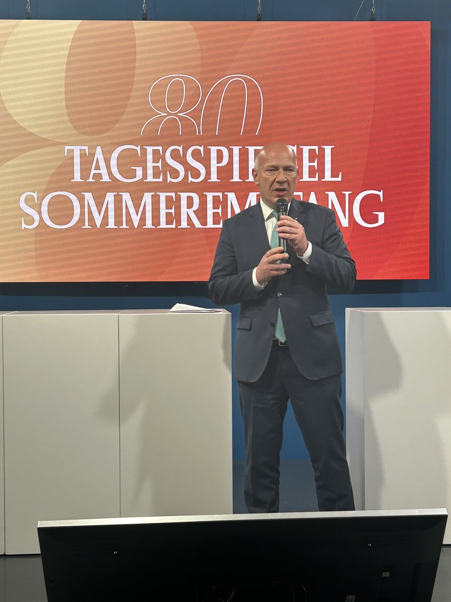 Thorsten Alsleben 🇩🇪🇮🇱🇺🇦 (@berlinreporter) on Twitter photo Endlich: Beim Sommerempfang des <a href="/Tagesspiegel/">Tagesspiegel</a> in Anwesenheit von <a href="/Ron_Prosor/">Ambassador Ron Prosor</a> wendet sich <a href="/kaiwegner/">Kai Wegner</a> deutlich gegen „terrorverharmlosende Gruppen“ und „menschenverachtende Botschaften“ in Bezug auf die antiisraelischen Demonstrationen in Berlin: „Ich will diese Demonstrationen Endlich: Beim Sommerempfang des <a href="/Tagesspiegel/">Tagesspiegel</a> in Anwesenheit von <a href="/Ron_Prosor/">Ambassador Ron Prosor</a> wendet sich <a href="/kaiwegner/">Kai Wegner</a> deutlich gegen „terrorverharmlosende Gruppen“ und „menschenverachtende Botschaften“ in Bezug auf die antiisraelischen Demonstrationen in Berlin: „Ich will diese Demonstrationen