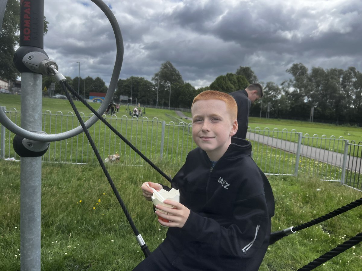 A special treat for a special class! 🍦 Enjoying our last Monday of primary school life with an ice cream park party! 🎉 <a href="/ThornliePS/">Thornlie</a>