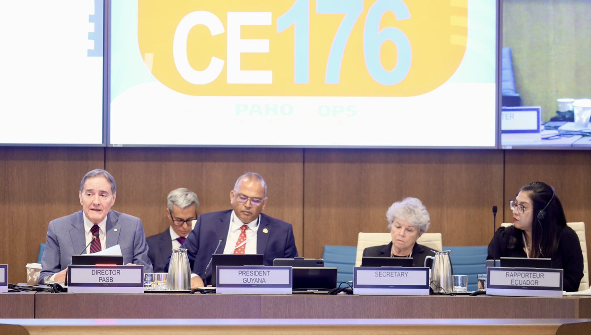 Hoy inició la 176ª Sesión del Comité Ejecutivo de la OPS.

Agradezco la colaboración de nuestros Estados Miembros y la orientación de los nuevos Miembros. Seguimos trabajando para fortalecer la salud en la Región 🌎 . 

El Panamericanismo nos hace más fuertes y efectivos juntos.