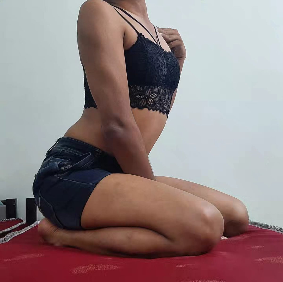 aleenahviolet.directmsg.me