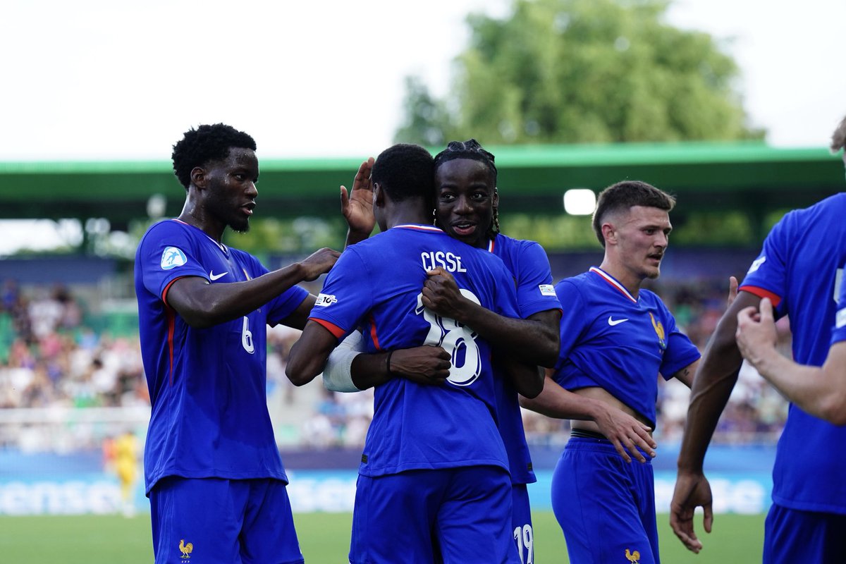 Brick by brick… l’aventure continue 🇫🇷
#fiersdetrebleus