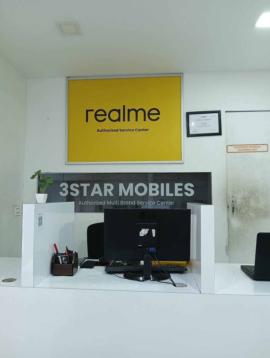 mvt_mashu's tweet image. Visited the @realmeIndia service centre today — the experience was decent for now (I&apos;ll reserve my judgement🙊) . Let’s see how things unfold. 

Will share the issue📱 and service 🔧 update 🔜. 👀

 #realme #realmeService #SmartphoneService

@realmecareIN