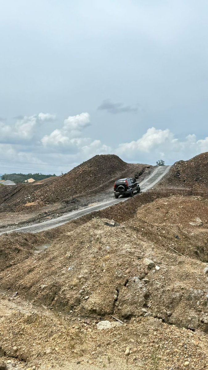 TKPKR (Sektor Infra) (@tkpkr_infra) on Twitter photo 23.06.2025 - Hadir lawatan ke Projek Lebuhraya KBKK Pakej 3C (Dari Keroh ke Kuala Krai). Isu² teknikal dibincang, kontraktor disaran tingkatkan prestasi. Lebuhraya ini bakal menjadi nadi penghubung Kelantan, memacu pembangunan. JKR komited projek berkualiti & ikut jadual.
#IamJKR 23.06.2025 - Hadir lawatan ke Projek Lebuhraya KBKK Pakej 3C (Dari Keroh ke Kuala Krai). Isu² teknikal dibincang, kontraktor disaran tingkatkan prestasi. Lebuhraya ini bakal menjadi nadi penghubung Kelantan, memacu pembangunan. JKR komited projek berkualiti & ikut jadual.
#IamJKR