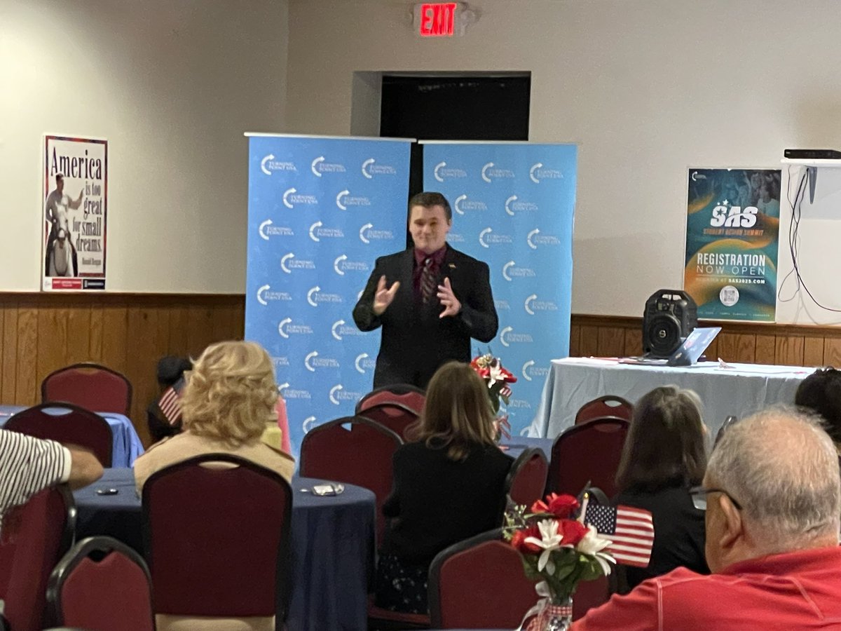 astpierre55's tweet image. Westminster, MA brought the energy yesterday for a great town hall discussion 🗣️
@TPUSA is bringing people together and our voices are rising at levels never seen before 🇺🇸
Summer 🟰 mobilizing patriots 🦅
#TownHall #ComeTogether #BuildingForTheFall