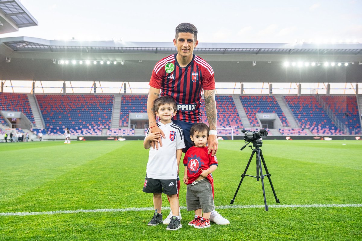 I want to say thanks you to everyone in the club, my teammates, the staff, and especially to the amazing fans who have supported us through our time here. 
This club will always have a special place in my heart.
I wish the team and all of you nothing but the best for the future.