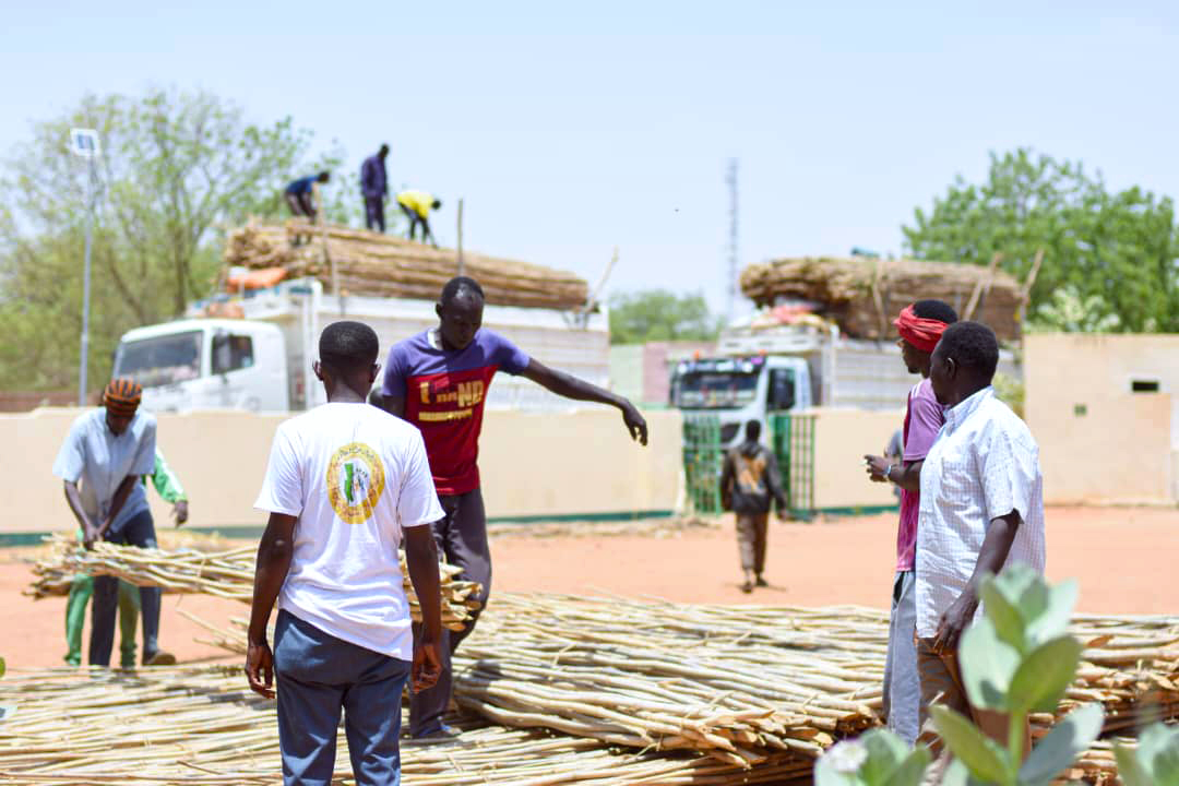 IOMSudan's tweet image. In May, IOM & @darfur_and delivered 1,500 emergency shelter kits, reaching 9,400 people in Dar Alsalam, Al Tawisha & Al Lait, North Darfur. As displacement continues, additional shelters are on their way to support another 5,000 people in need
An RRF grant made possible by USAID