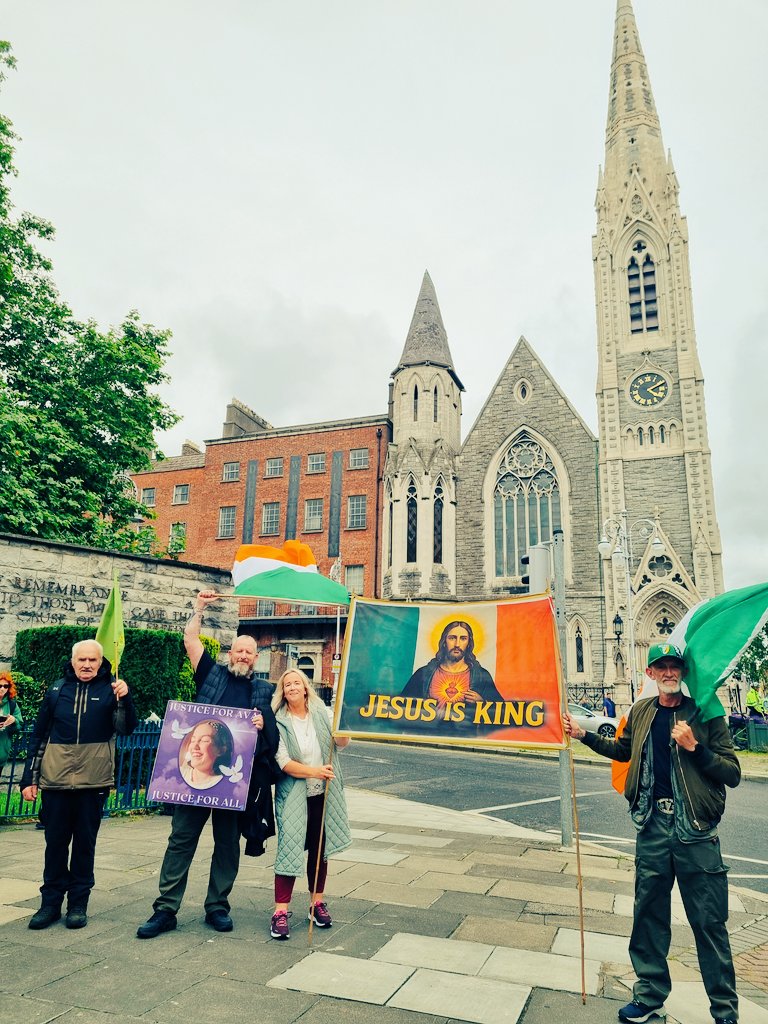Jesus Christ, our Lord and Saviour died for our sins .
Let's make Ireland Christian faith again 🙏 
Jesus is King of all King's 
Lord of the Universe 
My God, the only living God 🙏