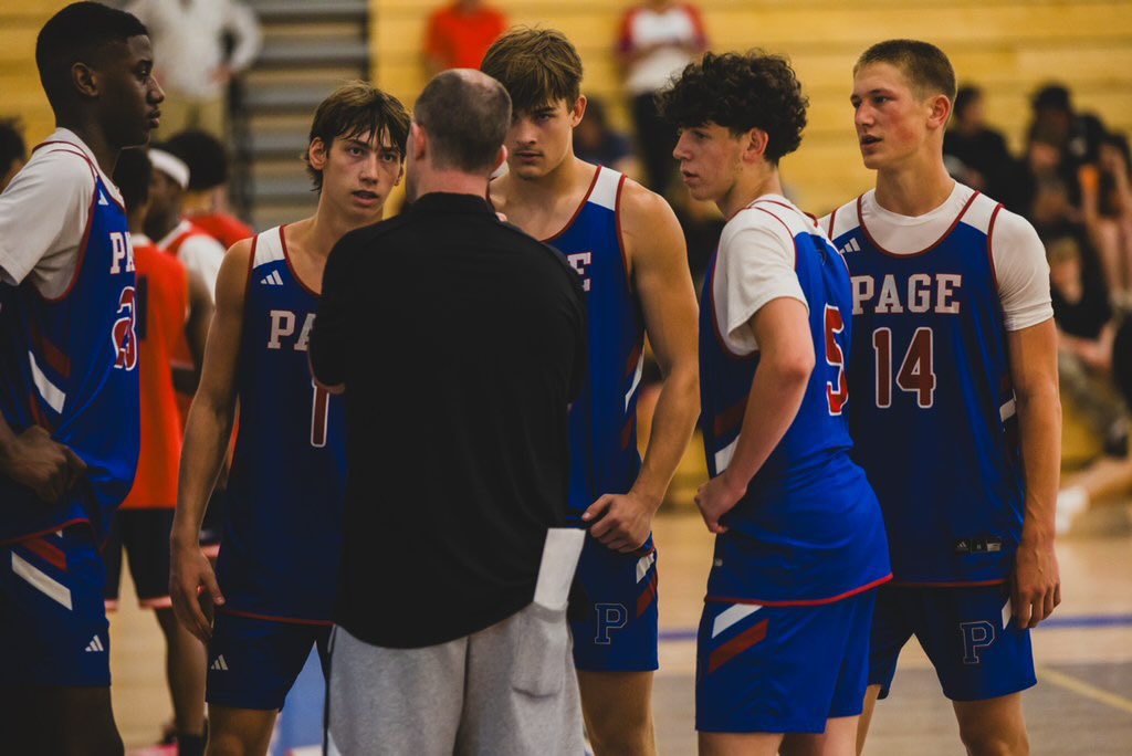 TheDrewRempel's tweet image. π
@BCATHOOPS @wcsPHShoops @CoachJ_Street @michaelmcnutt0 @TNUNITEDHOOPS
