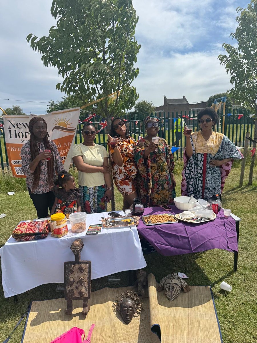 NewHorizonSun's tweet photo. It was a pleasure to attend the Hudson Road Primary schools summer picnic, and host an information table featuring samples of African snacks and drinks. https://t.co/GrrL2a9r4o