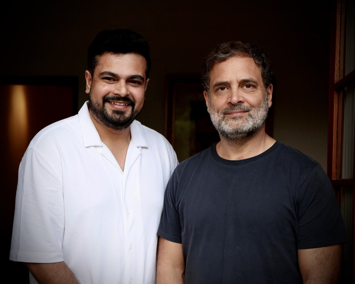 Vinod Tiwari (@vinodtiwaricg) on Twitter photo सरल स्वभाव हंसमुख मिलनसार व्यक्तित्व के धनी AICC सोशल मीडिया के राष्ट्रीय समन्वयक प्रिय छोटे भाई आयुष पांडेय को जन्मदिवस की हार्दिक बधाई एवं शुभकामनाएं 💐
<a href="/ayushconnects/">Ayush Pandey🇮🇳</a> सरल स्वभाव हंसमुख मिलनसार व्यक्तित्व के धनी AICC सोशल मीडिया के राष्ट्रीय समन्वयक प्रिय छोटे भाई आयुष पांडेय को जन्मदिवस की हार्दिक बधाई एवं शुभकामनाएं 💐
<a href="/ayushconnects/">Ayush Pandey🇮🇳</a>