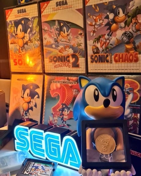 FELIZ CUMPLEAÑOS SONIC. 
Hoy, 23 de junio, Sonic the Hedgehog cumple 34 años desde su debut en 1991. 

#SonicTheHedgehog #SONIC #sonic34thanniversary #Sega