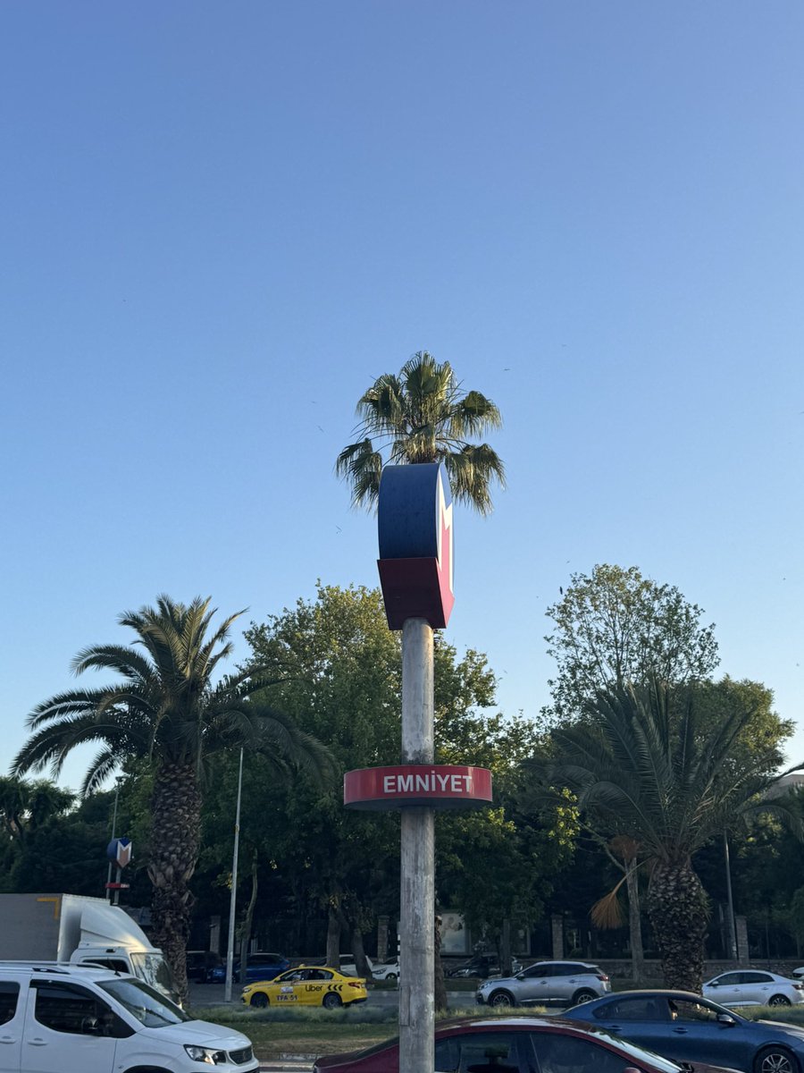 kanunsuzca gözaltına alınan meltem için vatan emniyetteyim. gelebilen herkesi
bekliyorum