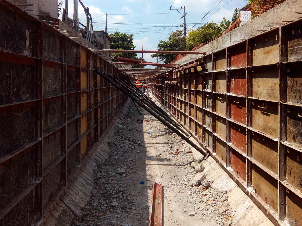 fc_consulconstr's tweet image. No solo construimos, garantizamos calidad en cada material🏗️

📲Síguenos en nuestras redes para más contenido
IG:@fcconsultoriayconstruccion
FB:F&amp;amp;C Consultoría y Construcción

#ConstructingSustainableFuture #ObrasPublicas #EngineeringExcellence #working #quality #FelizLunesATodos