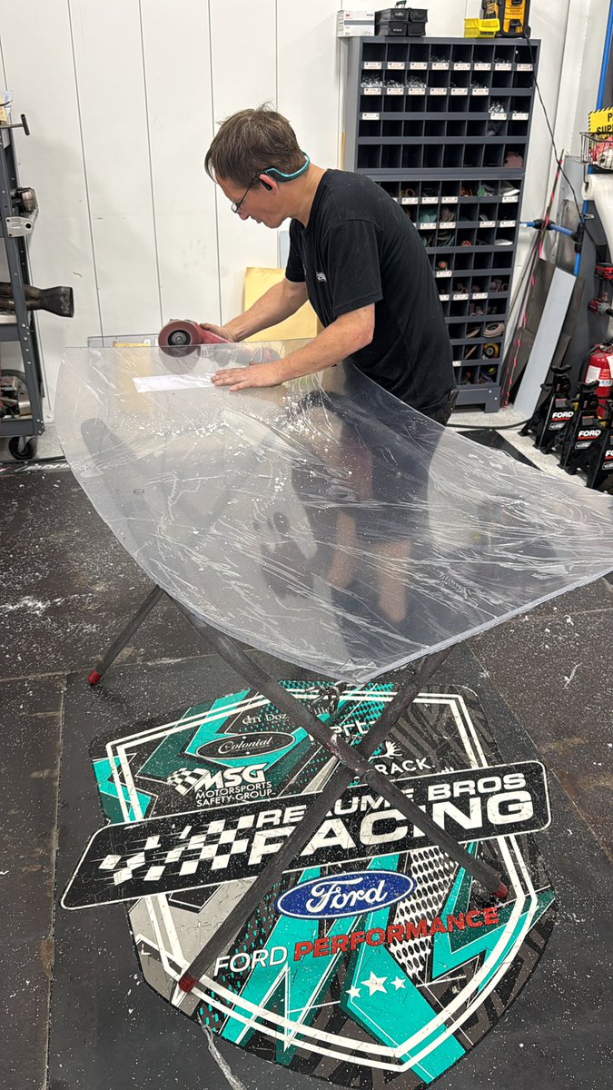 joshreaume's tweet image. New windshield = $2,000.