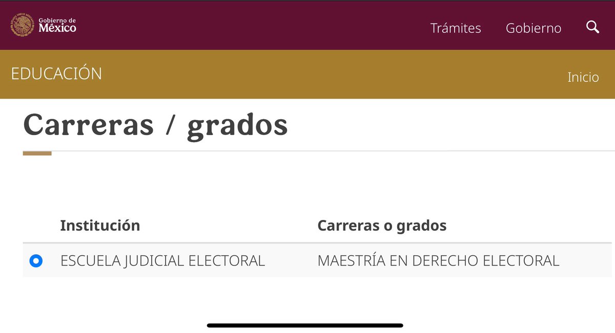 Habemus #cédula de la #maestría. Gracias <a href="/TEPJF_EJE/">Escuela Judicial Electoral</a>  <a href="/TEPJF_informa/">Tribunal Electoral del PJF</a>. 🫰🏻