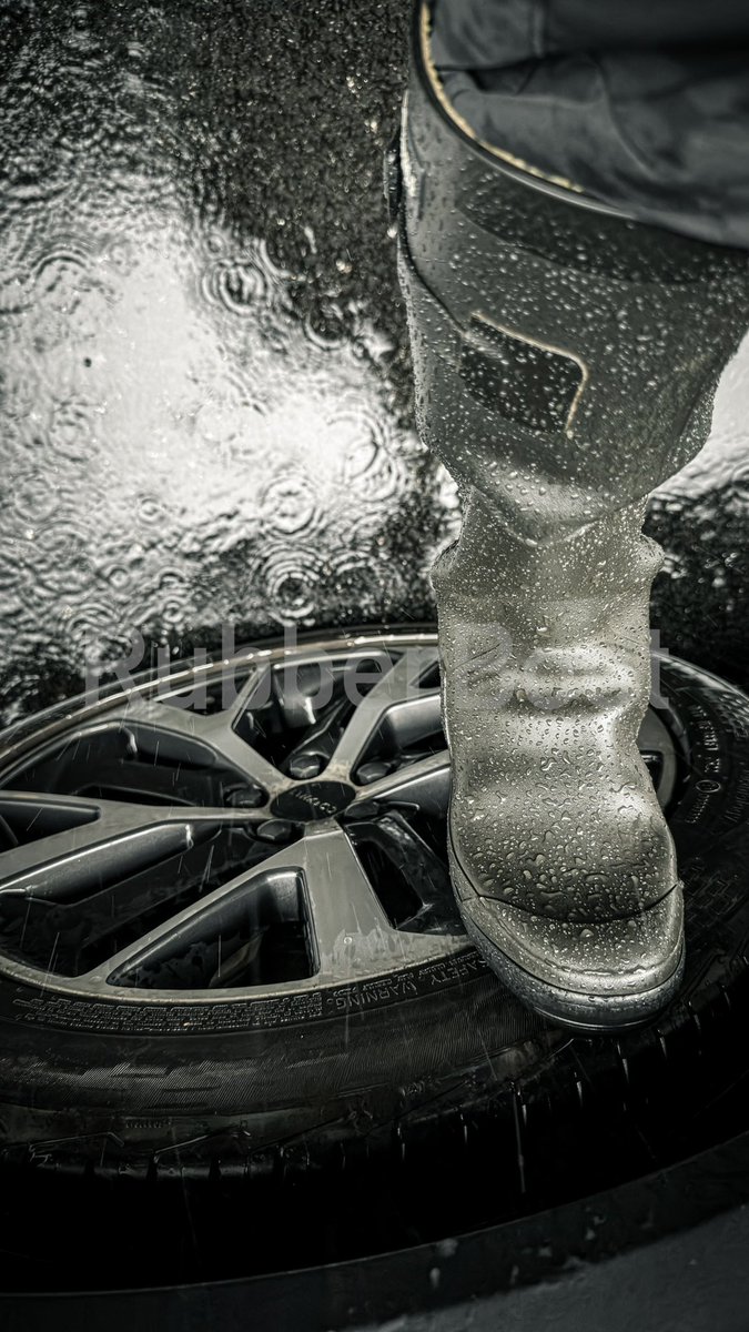 BootRubber's tweet image. 