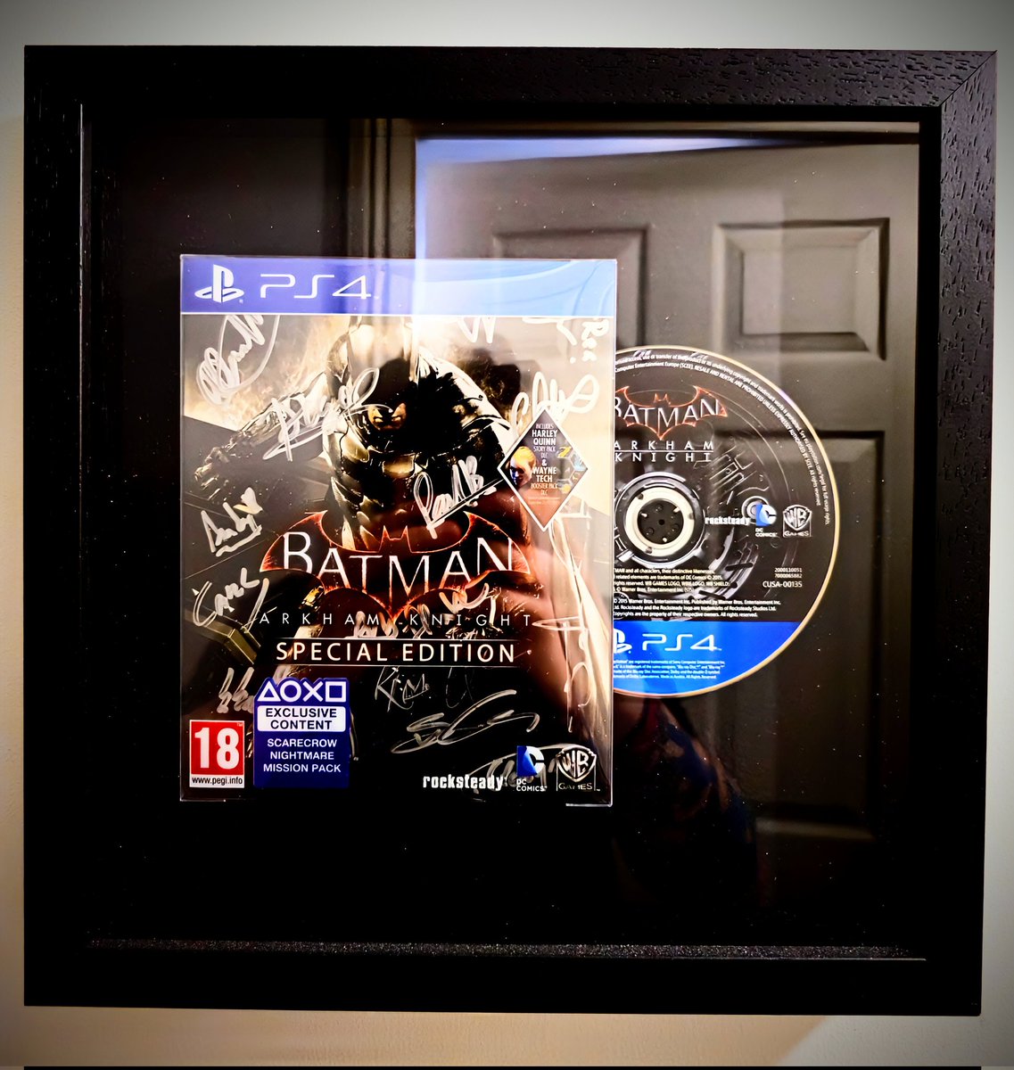 10 years ago, Really 10 years!!!
Such a great game to have worked on with the amazing team over at <a href="/RocksteadyGames/">Rocksteady Studios</a> 
Remember... Be the Batman!!!
#Batman #BatmanArkhamKnight