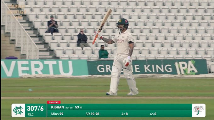 Akaran_1's tweet photo. ISHAN KISHAN ANNOUNCES HIMSELF IN STYLE! 🔥

- Smashes a 57-ball fifty on his County Championship debut! 💥

Aggression, flair, and intent — Ishan makes it count in England. 🇮🇳👏
#IshanKishan #CountyChampionship #TeamIndia #DebutFifty #INDvENG #FutureStar https://t.co/h8g59qkbPY