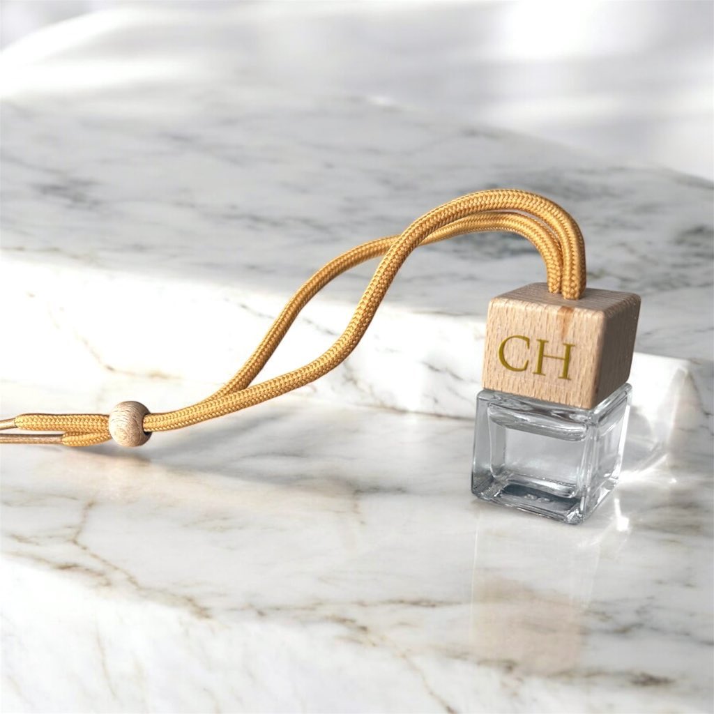 CrouchHouseCo's tweet image. ✨ Fill Your World with Fragrance! ✨

Hand-poured soy candles 🕯️ 
Luxurious hand wash 🧼 
Long-lasting car air fresheners 🚗
Elegant reed diffusers 🌿

All made with love, care, and high-quality ingredients to keep your home, car, and hands smelling amazing. 💖