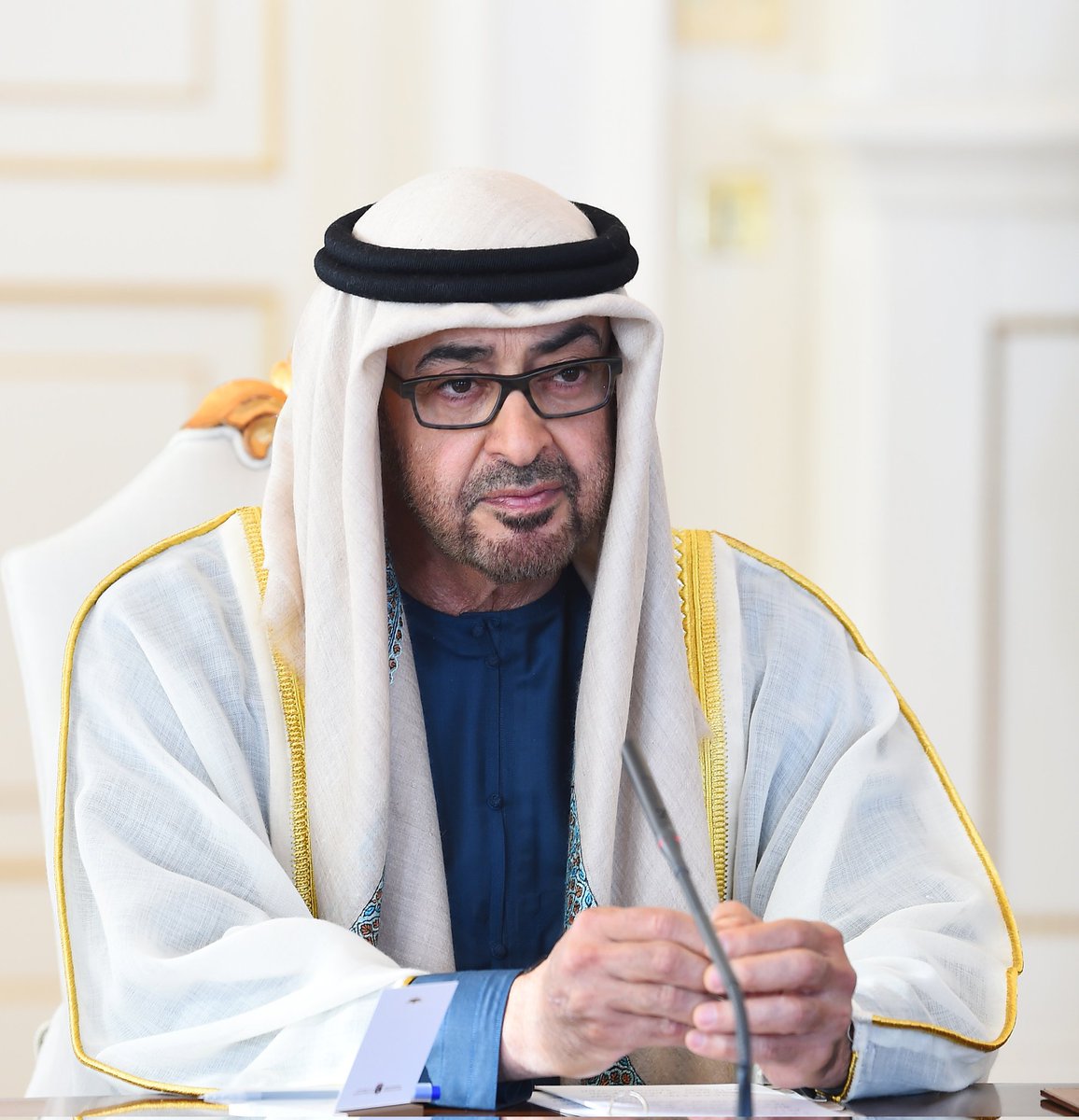 GlobeEyeNews's tweet photo. BREAKING:

UAE officially shuts down its airspace. https://t.co/ufmuTALPc9