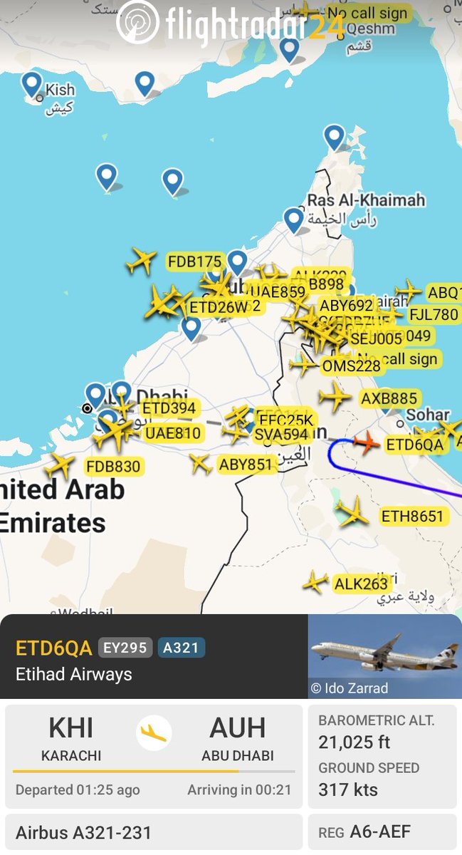 GerryS's tweet photo. Sekarang airspace UAE 🇦🇪 juga tutup. Pesawat² yang menuju atau akan melintas putar balik. Tinggal sisa keberangkatan yang sudah terlanjur bergerak, dan kedatangan yang sudah mau landing lanjut.

Yang apes yang segerombolan pesawat diutara Qatar, lagi mau mutar balik n rudal balistik melintas diatas mereka. 🙁