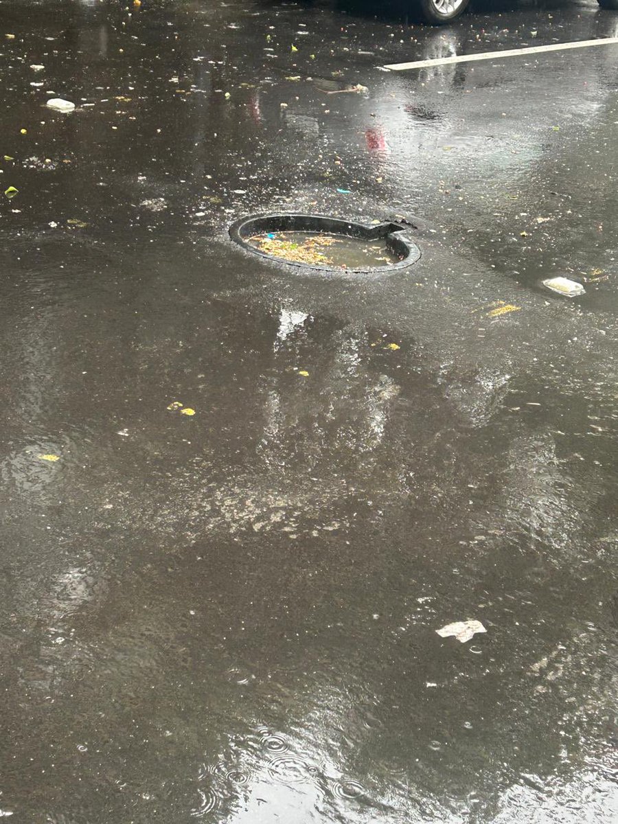 CiudadanosActivosR (@ciudactivos) on Twitter photo Atención <a href="/TlalpanAl/">Alcaldía Tlalpan</a> <a href="/SGIRPC_CDMX/">Secretaría de Gestión Integral de Riesgos y PC</a> <a href="/OVIALCDMX/">OVIAL_SSCCDMX</a> tapa de coladera botada debido a que está colapsada, urge desazolve. Esto ocurre con una lluvia ligera como la de hoy en Liorna 30 col NvaOtalCoapa. Circulen con precaución <a href="/NoticiasImagen/">Imagen Información</a> <a href="/nmasforo/">N+ FORO</a> <a href="/AztecaNoticias/">Fuerza Informativa Azteca</a> Atención <a href="/TlalpanAl/">Alcaldía Tlalpan</a> <a href="/SGIRPC_CDMX/">Secretaría de Gestión Integral de Riesgos y PC</a> <a href="/OVIALCDMX/">OVIAL_SSCCDMX</a> tapa de coladera botada debido a que está colapsada, urge desazolve. Esto ocurre con una lluvia ligera como la de hoy en Liorna 30 col NvaOtalCoapa. Circulen con precaución <a href="/NoticiasImagen/">Imagen Información</a> <a href="/nmasforo/">N+ FORO</a> <a href="/AztecaNoticias/">Fuerza Informativa Azteca</a>