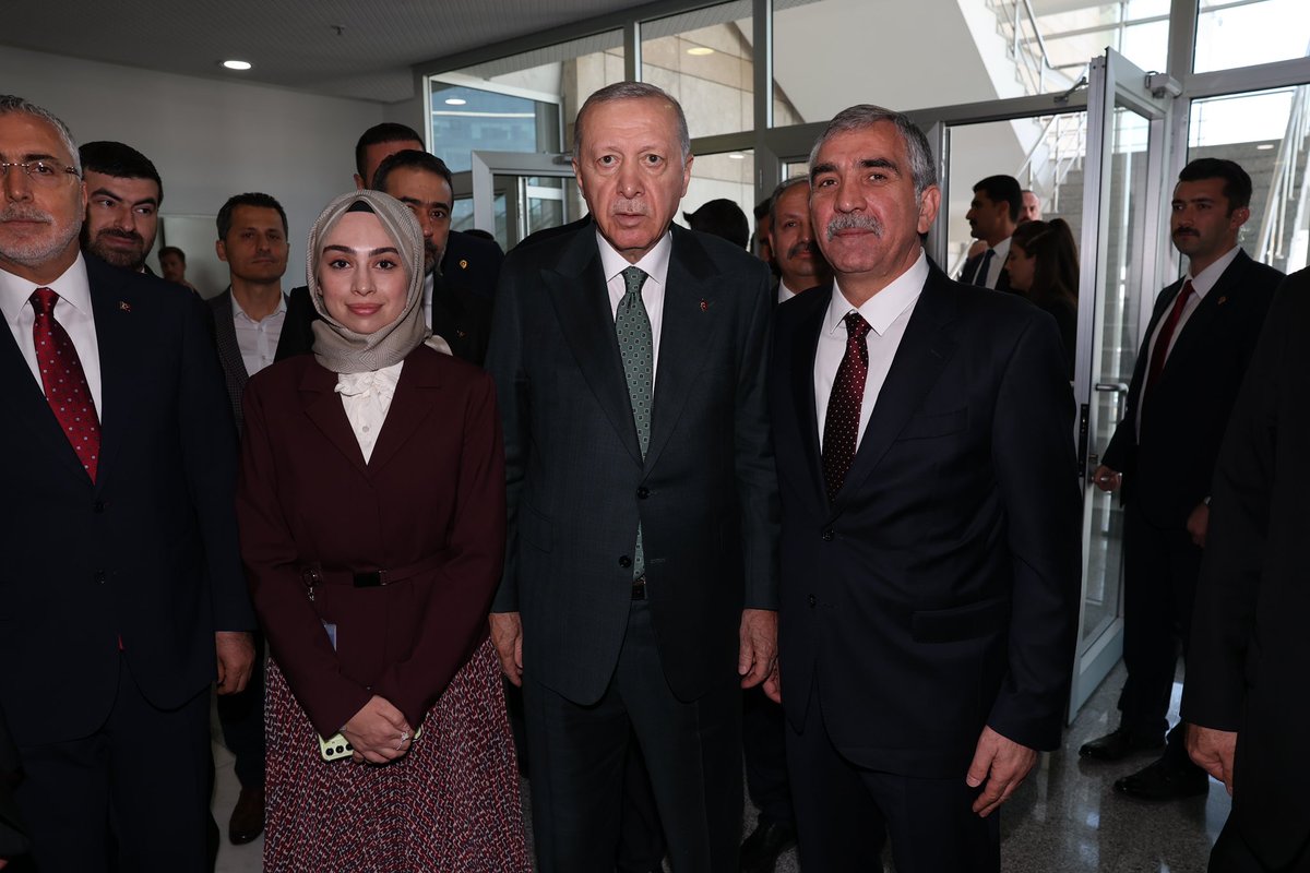 Cumhurbaşkanımız Sayın Recep Tayyip Erdoğan’ı, işletmesini yürüttüğümüz ATO Congresium’da Memur-Sen 30. Yıl Vefa Buluşması kapsamında ağırlamaktan onur duyduk.

🇹🇷 Teşrifleri ve takdirleri için şükranlarımızı sunar, emeği geçen herkese teşekkür ederiz.

#VefaBuluşması