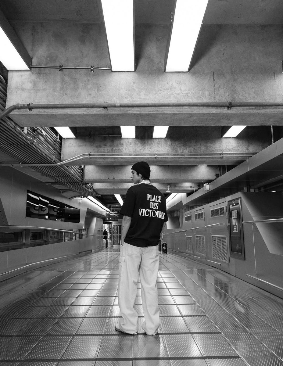 #ELLEMENAirportLook ไบร์ท พร้อมออกเดินทางสู่ปารีสอีกครั้งในฐานะแขกคนสำคัญของ Ami Paris เพื่อร่วมชมโชว์คอลเลกชัน Spring-Summer 2026

#ELLEMENReport
#ELLEMENThailand
#bbrightvc #AmiParis #AmiSS26 #AmiParisXBRIGHT #AmiSS26XBRIGHT