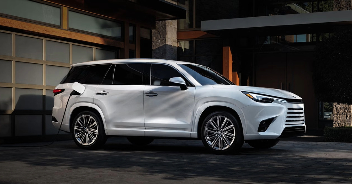 LexusSanDiego's tweet image. Charge up and go. #LexusSanDiego #Lexus