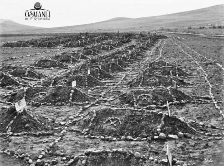 OSMANLI İDARESINDE BİR ZAMANLAR GAZZE

Ama Kemalistlere ve ölü tanrilarina göre 
‼️Bize ne Gazzeden‼️

Osmanlı döneminde Gazze, İdari, Askerî 
boyutuyla
Tarih boyunca stratejik konumu ile Osmanlı'nın Kadim bir şehri olmuştur.

 1517 yılında Yavuz Sultan Selim’in Mısır Seferi