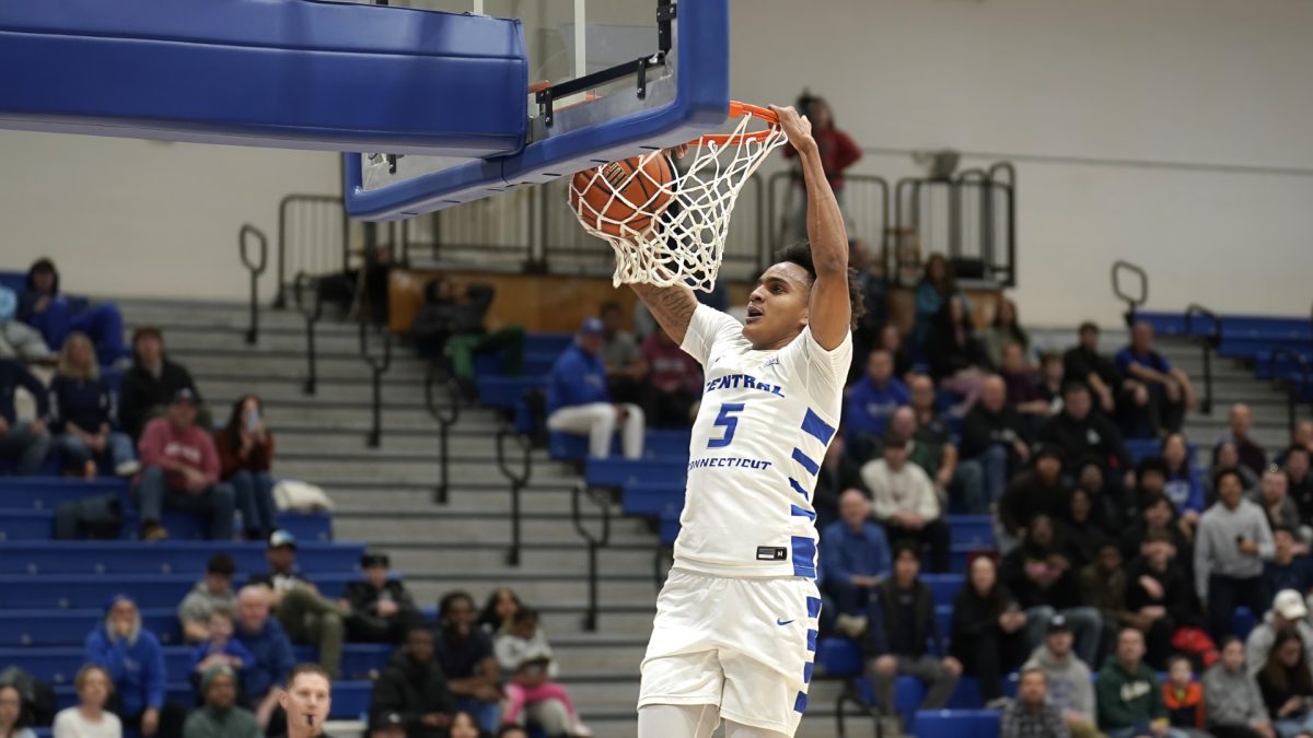 We are just 6⃣ days away from welcoming our guys back to campus to begin our summer workouts! 

Throughout the summer we will give you a chance to meet our new faces as well as remember those returning!

Top 🔟 plays countdown from 2024-25 coming soon!

#GoBlueDevils #HardHittin