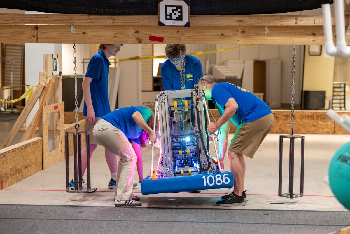 "We're building robots, and we're building people." 🤖 🤝

The robotics teams from Deep Run, Godwin and Freeman recently hosted an open house at a workspace in the Adult Education Center at Regency Mall, showcasing the value of STEM education and teamwork to local legislators!