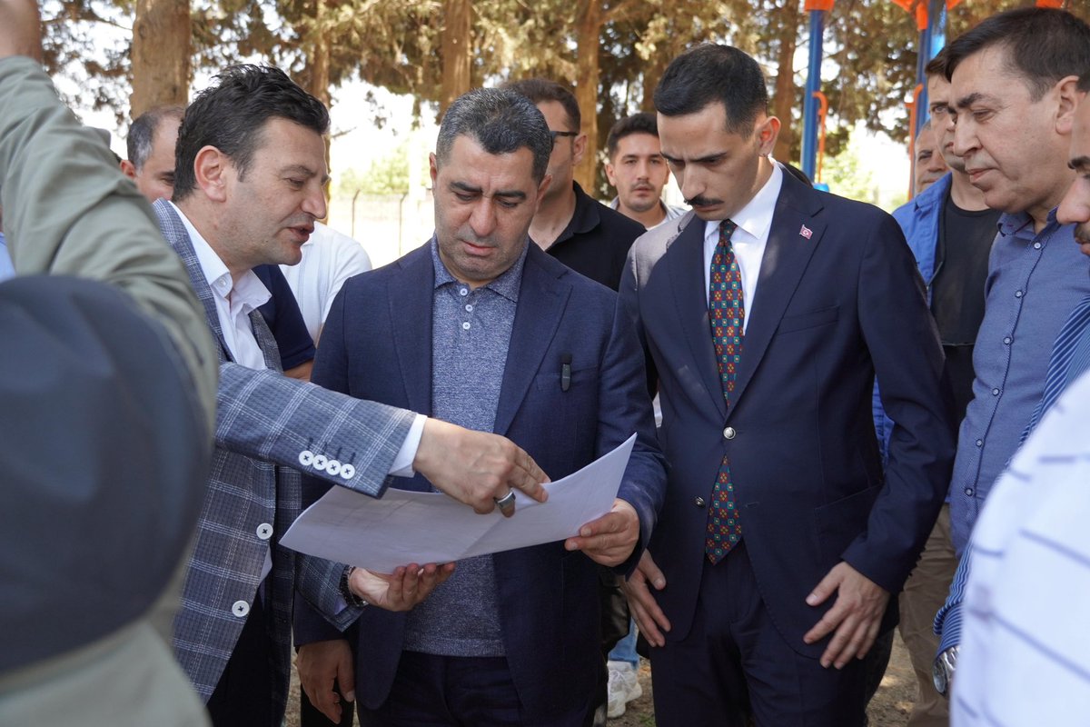 📍 İslahiye İlçe Stadyumu 

Bugünkü ziyaret programımız kapsamında, ilçemiz adına büyük önem taşıyan İslahiye İlçe Stadyumu’nda yapılacak iyileştirme çalışmalarını yerinde inceledik.

Aynı zamanda stadyumun modernizasyon sürecine de start verildi. Çok yakın zamanda ihalesi