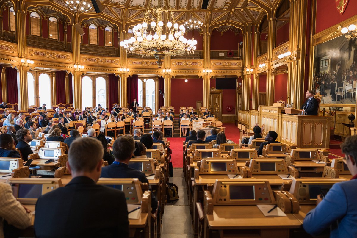 I forbindelse med Internet Governance Forum var parlamentarikere fra hele verden i dag invitert til Stortinget for et faglig program om teknologi og demokrati. Her fikk de høre om en norsk innovasjon knyttet til arbeidet for transparens og etterprøvbarhet for kunstig intelligens.