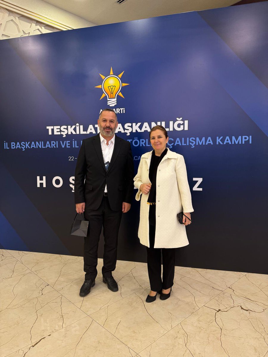 ARDAHANAKPARTi's tweet photo. İl Başkanımız @75HakanAydin Kadın Kolları Teşkilat Başkanımız Hemşerimiz @tulaykaynarca ile teşkilat programında bir araya gelip Memleketimiz Hakkında istişareler de bulundu. Hemşehrimize Başkanımıza duyarlılığından ötürü teşekkür ederiz. https://t.co/zfgqyADrqh