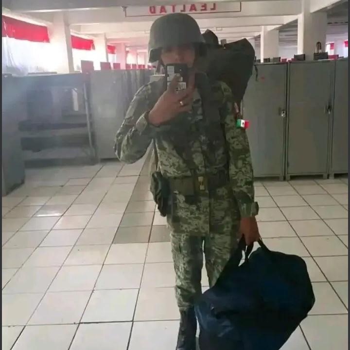 ale91817143's tweet photo. No se preocupen raza, ya voy para iran a calmar el pedo 🫡 https://t.co/F6ID3YngMh