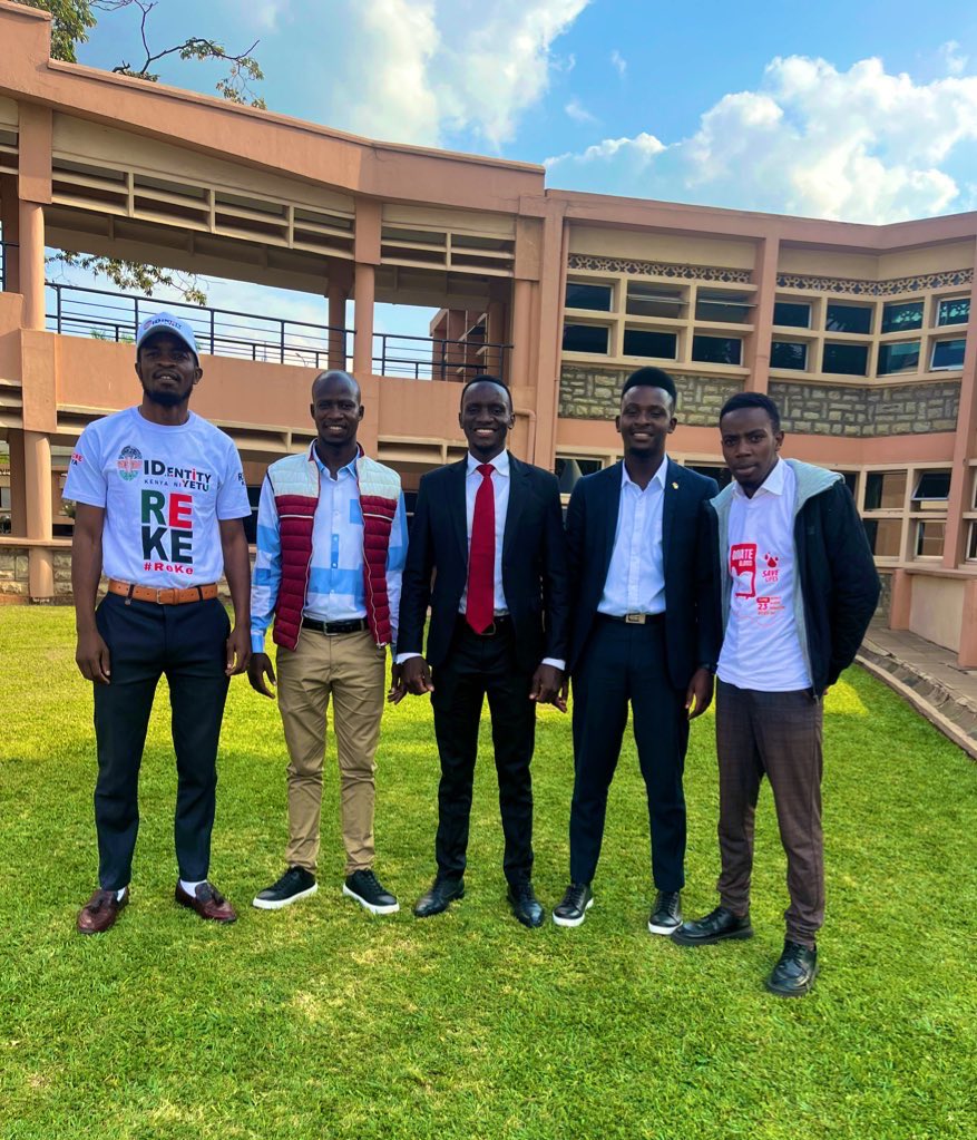 front_fef's tweet image. Comrade president @thiskenbabu today held a constructive dialogue with young leaders from different parts of the country on critical economic and political liberation of the youth.

The time is up for the youth to take charge and Front for Economic Freedom will lead the war.