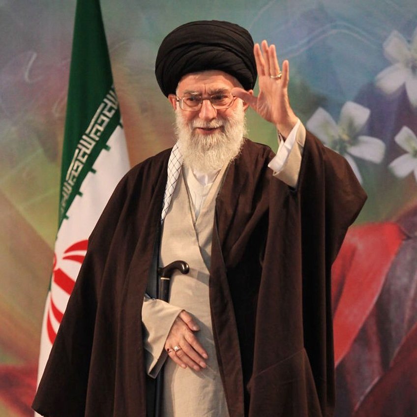 bobbykhan54's tweet photo. #Iran 

Qatar bases are bombed https://t.co/8hKCL90Hso