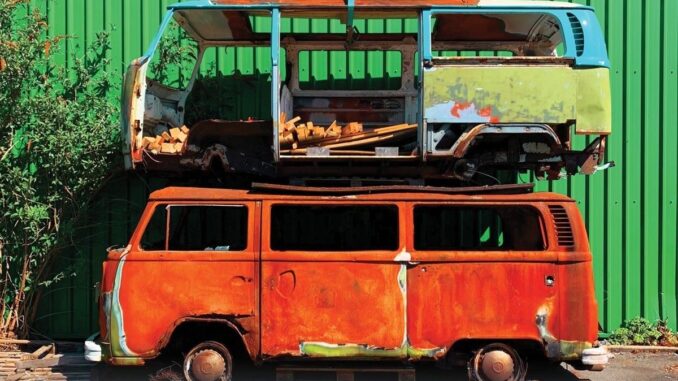 Author <a href="/benaitken85/">Ben Aitken</a> is officially hilarious. And his new book is funny too. Check out my review - omotgtravel.com/book-reviews/s… <a href="/iconbooks/">Icon Books</a> <a href="/TravWriters/">BGTW</a> <a href="/OMOTG/">Our Man On The Ground Travel and Lifestyle</a>