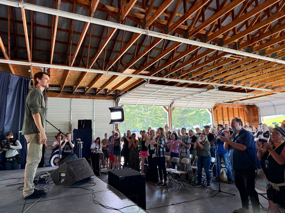 FreeStateDoc's tweet image. A free Ross at the @PorcFest Pavilion!