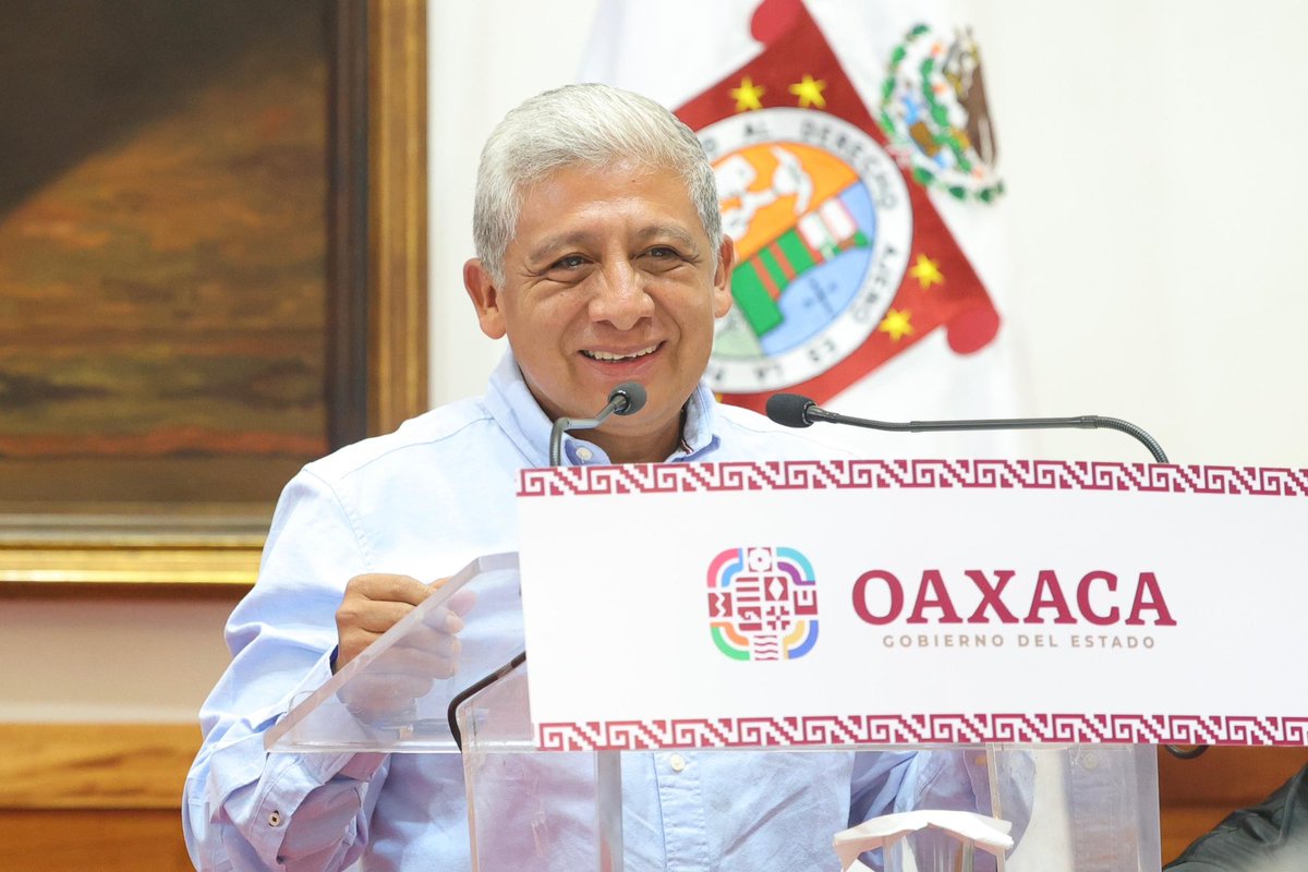 SEFADER Oaxaca (@sefader_goboax) on Twitter photo RESPALDAMOS AL CAMPO CON ACCIONES FIRMES.
Durante su participación en la conferencia matutina, el Secretario <a href="/LopezLeyvaV/">Víctor López Leyva</a> informó que cultivos como papaya, limón, plátano y coco resultaron afectados tras el paso del huracán Erick. Ante esta situación, se implementarán acciones RESPALDAMOS AL CAMPO CON ACCIONES FIRMES.
Durante su participación en la conferencia matutina, el Secretario <a href="/LopezLeyvaV/">Víctor López Leyva</a> informó que cultivos como papaya, limón, plátano y coco resultaron afectados tras el paso del huracán Erick. Ante esta situación, se implementarán acciones