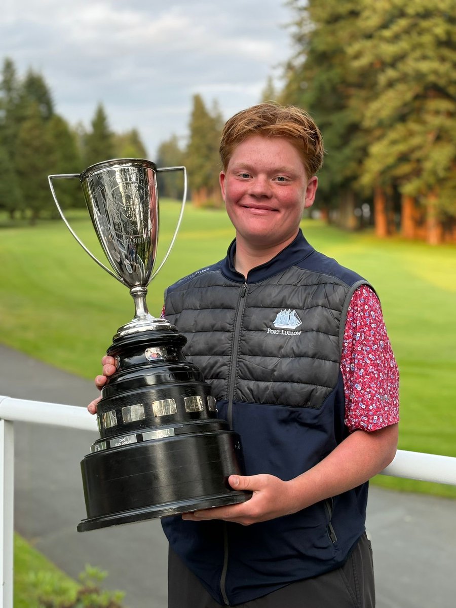 Congratulations to Ewan Baldwin for winning the 2025 Royal Colwood Men’s Invitational.  Scores of 70, 65. 🙌

Coach <a href="/dsenft6/">Derek Senft</a> 

#ARCinfluenced