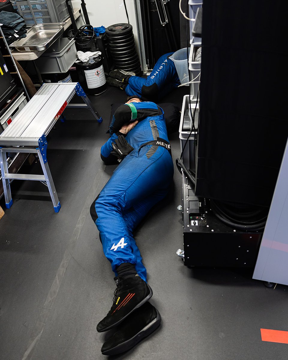 MonierAlpine77's tweet photo. Crime scene in garage 36. Do not cross. ⛔️ https://t.co/mYjHyBEO0q