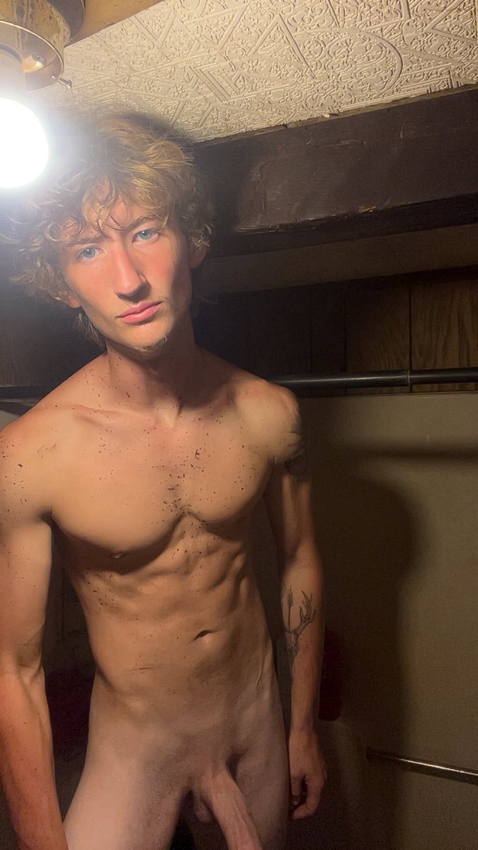 Link in bio shower time #Iran #fypviraltwitter